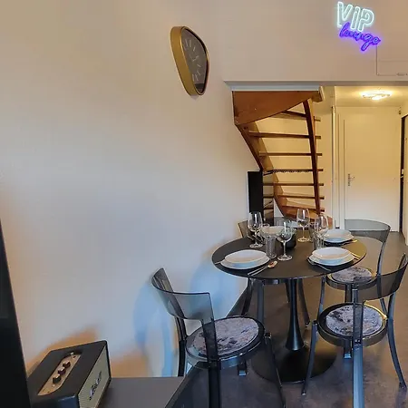 Lakeview Loft*lake/ferry Access* דירה *